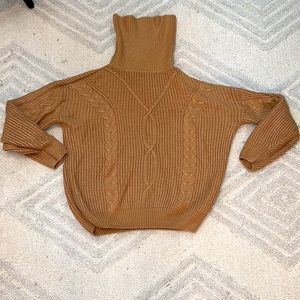 Brown Tan Turtleneck Sweater | Medium